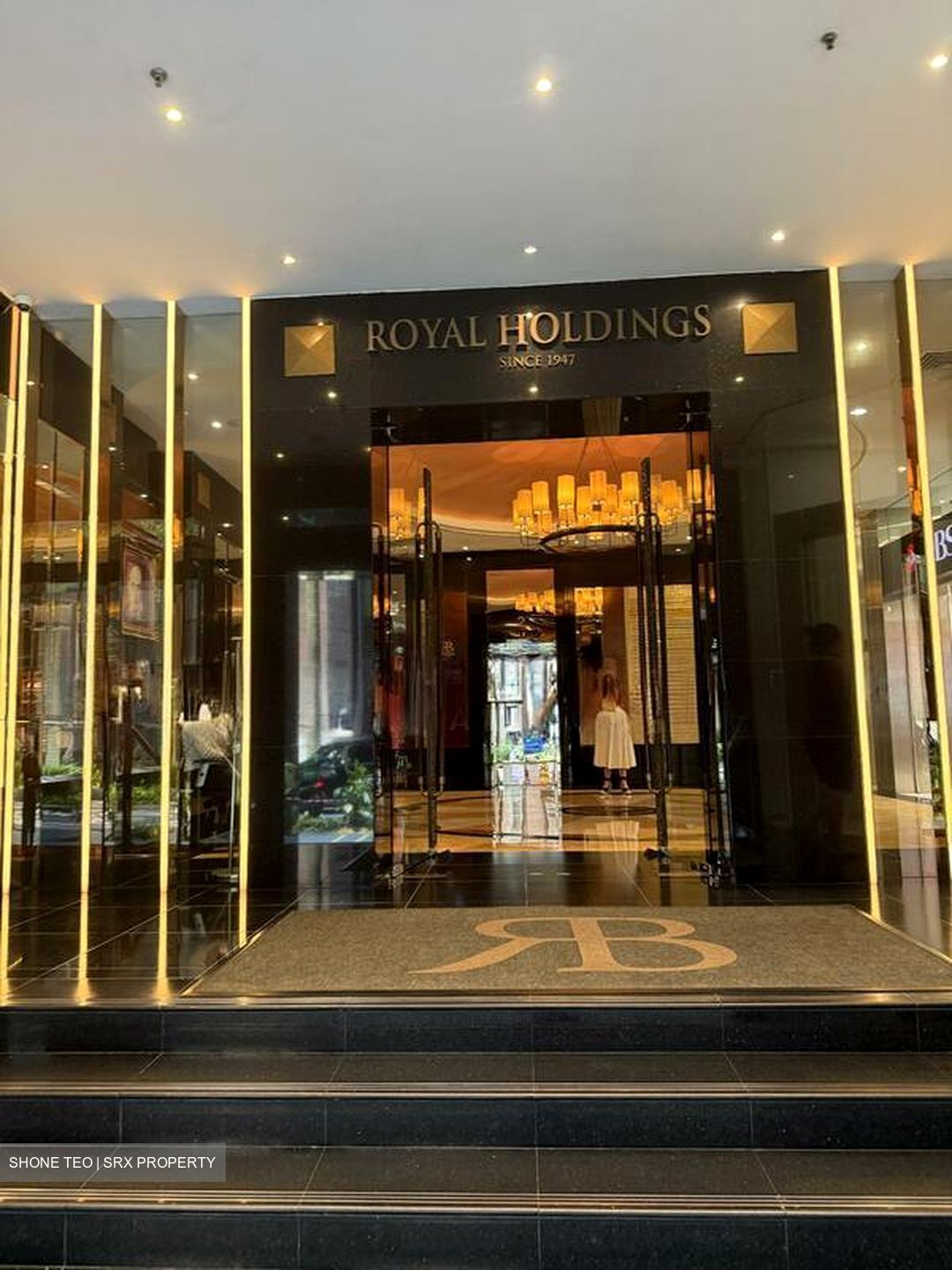 Fullerton Hotel (D1), Retail #499935771